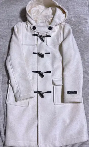 로리즈팜 후드 부착 화이트 더플 코트