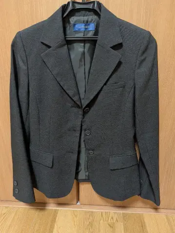 GLOWARDS 다크 그레이 테일러드 자켓