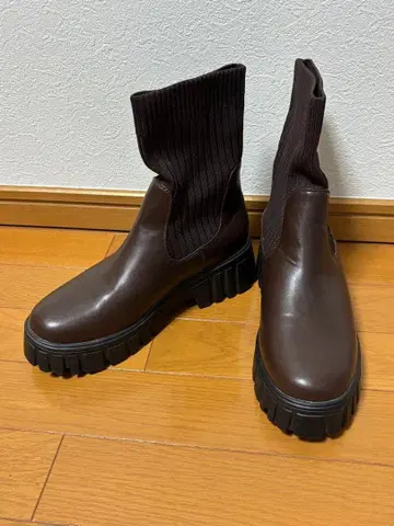 브라운 사이드 고어 부츠 통굽