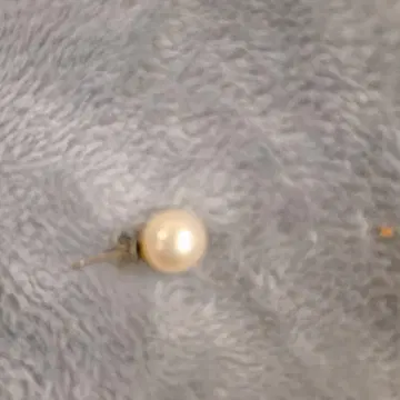 화이트 펄 플라티나 한쪽 귀걸이 크기 8.5~9mm