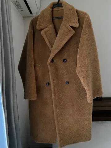 ROPE 더블 테일러드 무스탕 코트