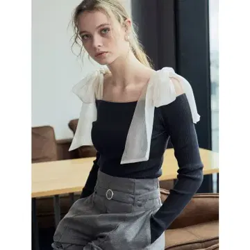 MERCURYDUO 숄더 리본 롱 슬리브 니트