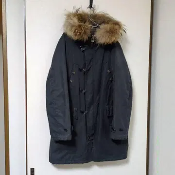 아메리칸 라그 모즈 코트 퍼 포함