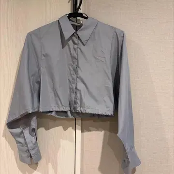 코코딜 블라우스와 브라탑 세트