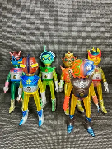 메디콤토이 아스트로뮤 5 울트라 액션 보이 변신 세트 소프트 비닐