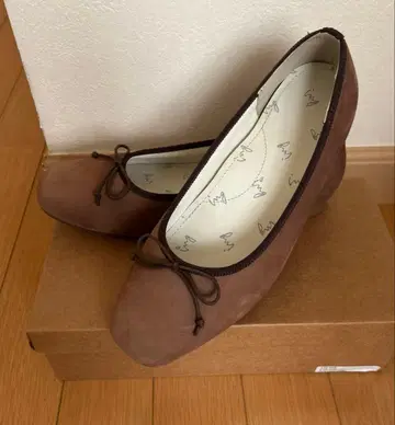 새상품급 스웨이드 펌프스 ing 브라운