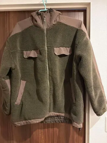 어반 리서치 보아 자켓 카키 L