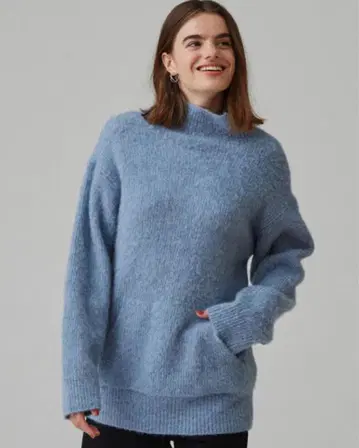 하이넥 알파카 니트 투모로우랜드