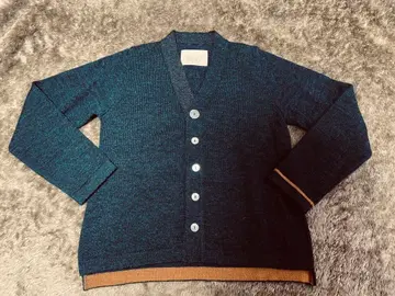 팔라스 팰리스 V넥 니트 가디건 사이즈 3 모 100%