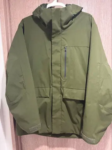 UNIQLO 하이브리드 다운 카키