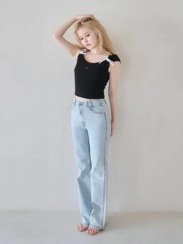 정품 ANDMARY Tina ribbon tops 블랙 AM1359