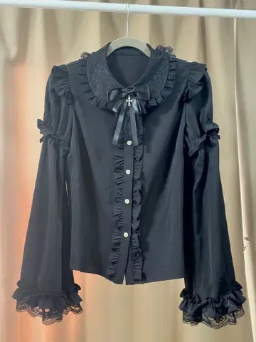 [ Belchic ] 공주 소매 고딕 레이스 지뢰 블라우스 black