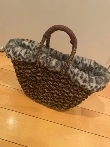 가을 겨울용 바스켓백