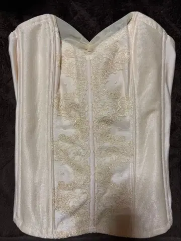 포씨스&컴퍼니 브라이덜 스타일 핏 뷔스티에