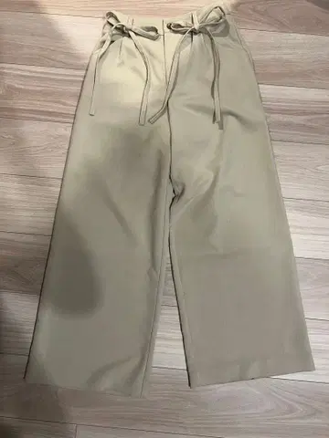 정품 ANDMARYAM1292 Loose ribbon slacks