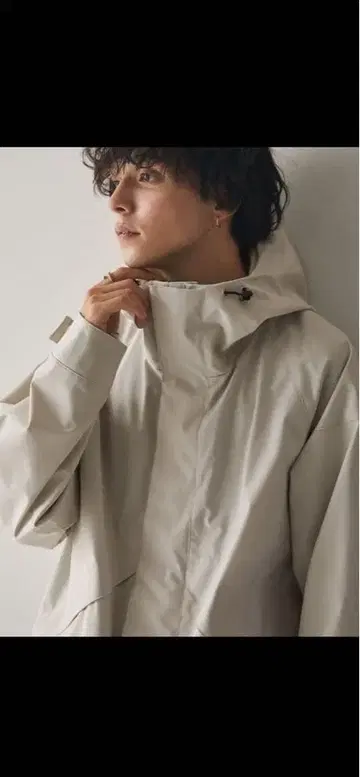 기능성 패브릭 빅 실루엣 마운틴 후드티/발수/방풍