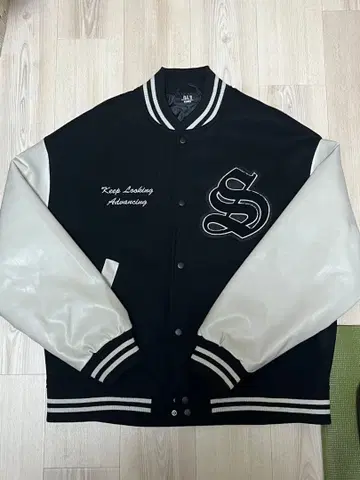 [ ILL'S ] 빅 실루엣 바시티 자켓 울 테크 신세틱 가죽