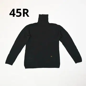 375 45R 포티 파이브 알 엠 터틀넥 니트