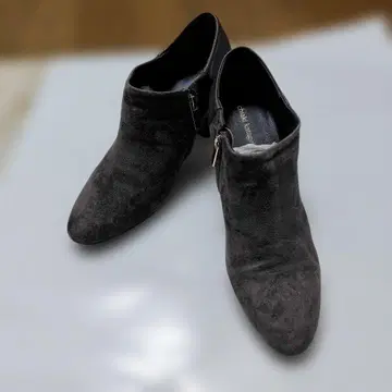 치아키 카타기리 부티 24.5cm 그레이지 스웨이드