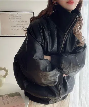 블랙 레더 자켓 오버 사이즈