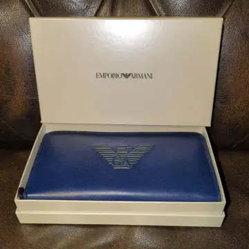 EMPORIO ARMANI 네이비 장지갑