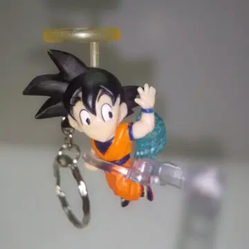 드래곤볼 손오공 액션 피규어