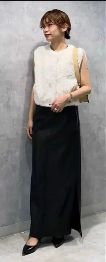 택 포함 새상품 TOMORROWLAND Ballsey 랜덤 퍼 숏 베스트