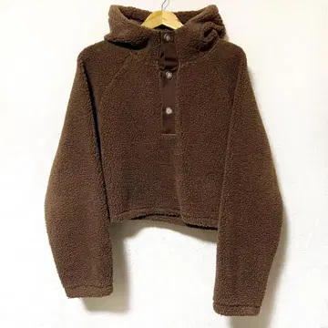 보아 숏 기장 후디 플리스 브라운