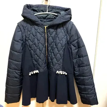 새상품급 QUEENS COURT 네이비 다운 자켓 사이즈 1