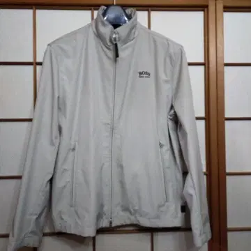 가격 인하 중! HUGO BOSS 골프 점퍼 남성용 M 사이즈