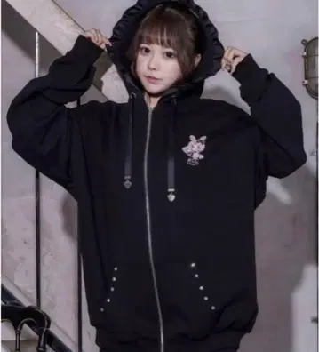 pium Mezzo Piano 베리에짱 후드티