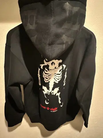 BALZAC [ 스컬 지퍼 후드티 (미중고) M 사이즈 ]