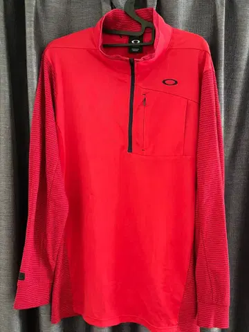 Oakley 하프 지퍼 레드 셔츠