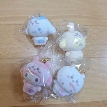 치이카와 x 산리오 콜라보 시크릿 플로키 마스코트 참 4개 세트