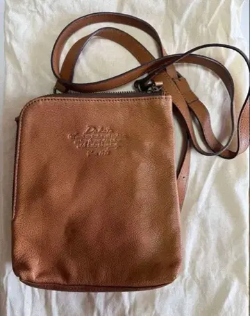 새상품급 Dakota 지갑 숄더백