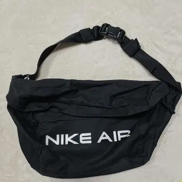 [ NIKE ] 바디백/웨스트 파우치/블랙