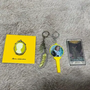 후지사와 료카 바벨탑 핀즈 깃털 키링 타로 스티커 묶음 판매