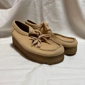 클락스 왈라비 통굽 베이지 여성용