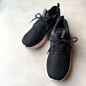 스케쳐스 SKECHERS Go Run Fast Quick 스니커즈