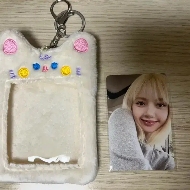 새제품)블랙핑크 리사 포카 + 포카홀더 세트 판매 블핑 포토카드