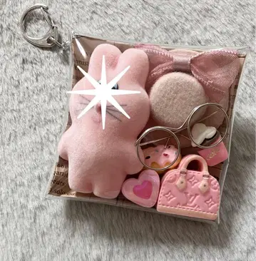 가챠 파우치 [ 핑크 토끼 외출 ]