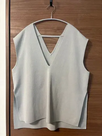 유나이티드 애로우즈 그린 레이블 릴랙싱 니트 베스트 그레이