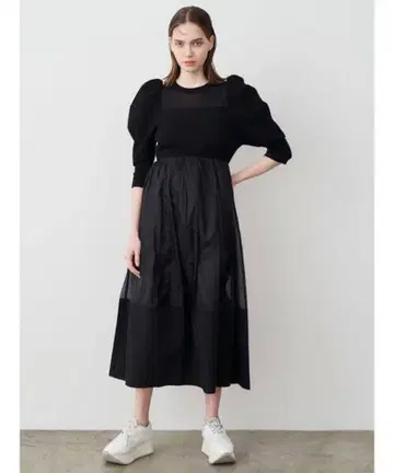 ELENDEEK 엘렌딕 시어 니트 원피스 퍼프 슬리브