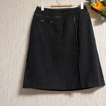 미사용 새상품 23구 그레이 미디 스커트 울 100% 랩 스타일