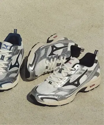 MIZUNO MXR 스니커즈