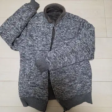 방한성 발군. 그레이 플리스 보아 자켓