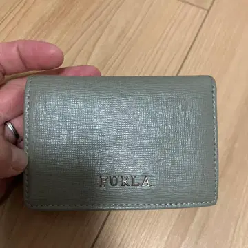 FURLA 3단 폴더형 지갑 그레이