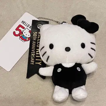 헬로키티 50주년 기념 한정판 키체인 마스코트