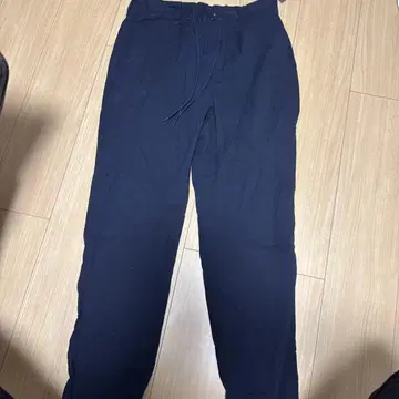 UNITED ARROWS 팬츠 네이비 컬러 M 사이즈 미사용 미