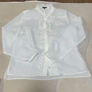 TO BE CHIC 프릴 블라우스